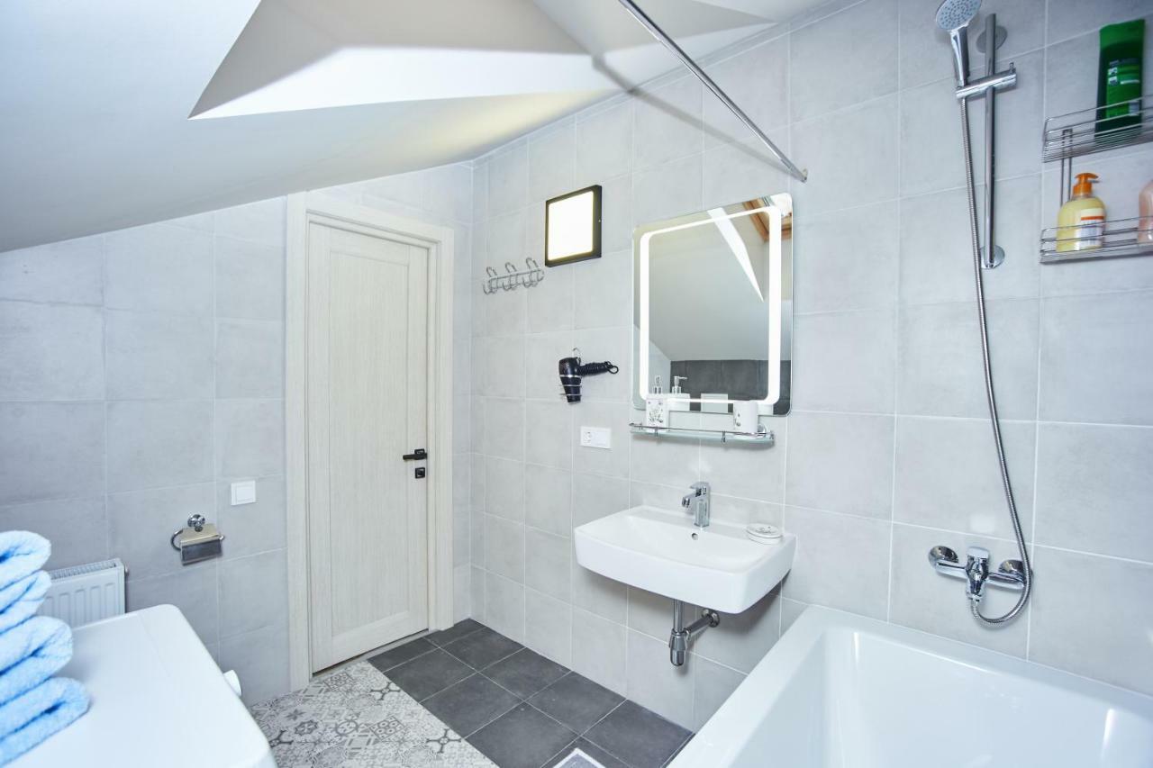 אודסה Luxury Apartment In The Heart מראה חיצוני תמונה